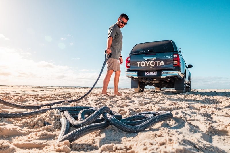 OZtrail 4-Piece Deluxe Kinetic Rope Recovery Kit