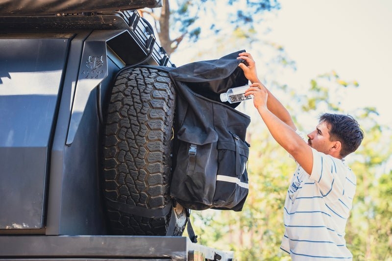 OZtrail Deluxe 4WD Rear Wheel Gear Bag