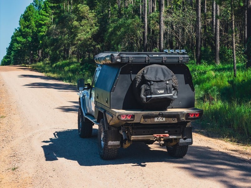 OZtrail Deluxe 4WD Rear Wheel Gear Bag