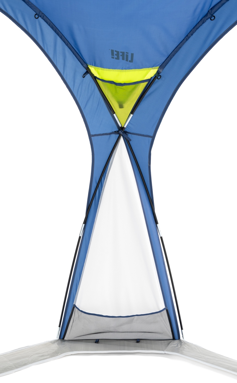 LIFE! Peninsula Family Shelter 3m x 3m - Damaged bag