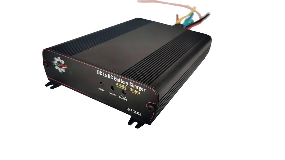 Powertrain IP67 DC-DC Automatic Control Battery Charger with Solar Input 30A
