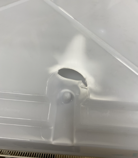 MPK 4-Way Roof Vent with Blind and Flyscreen 400x400mm - Hole in top cover