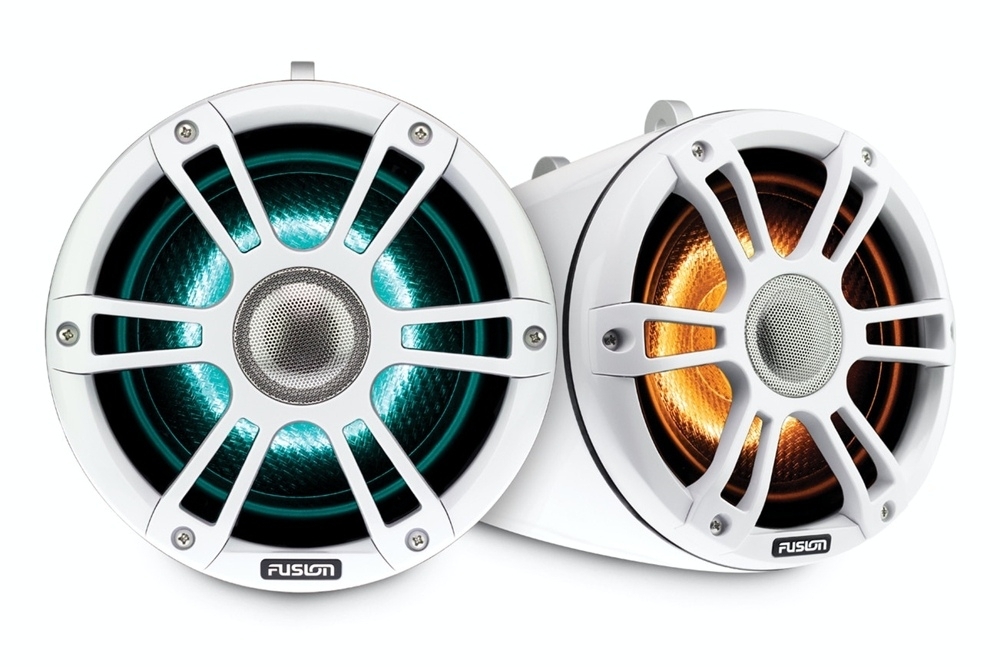 Fusion Signature 3 Wake Tower Sports White LED Marine Speakers 8.8in 330W