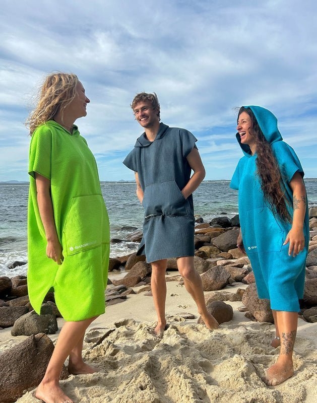 Sharkskin Sand Free Hooded Towel Adult
