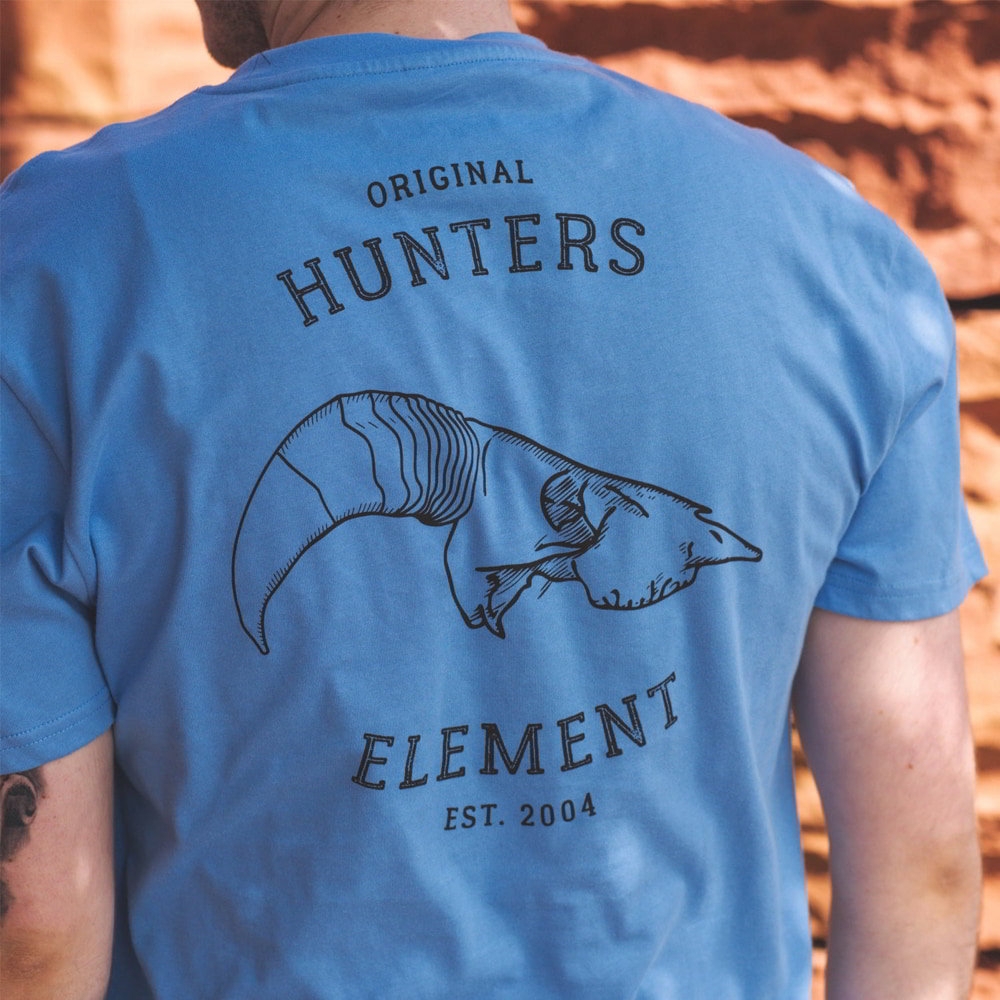 Hunters Element Bull Tahr Mens T-Shirt