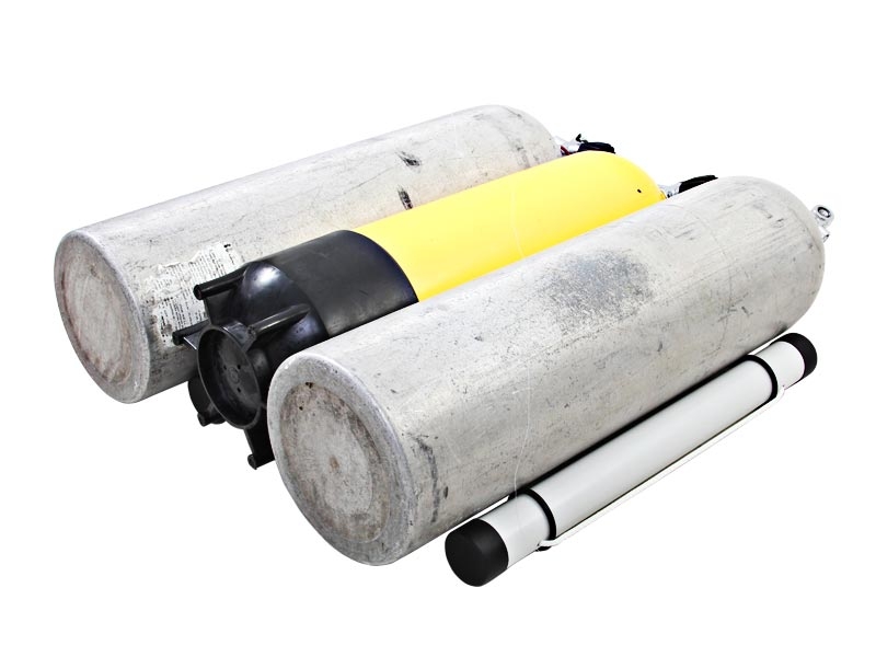 Aropec Portable Dive Tank Rack Holds 3 Tanks