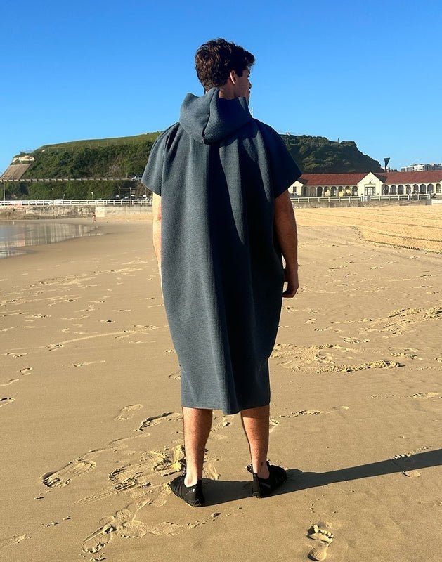 Sharkskin Sand Free Hooded Towel Adult