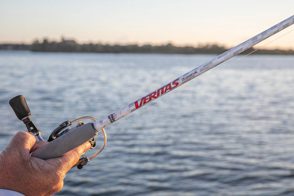 abu garcia veritas 10ft Spinning Combo Bringing tournament performance backed by the Veritas name Abu Garcia Veritas Rods Fishing