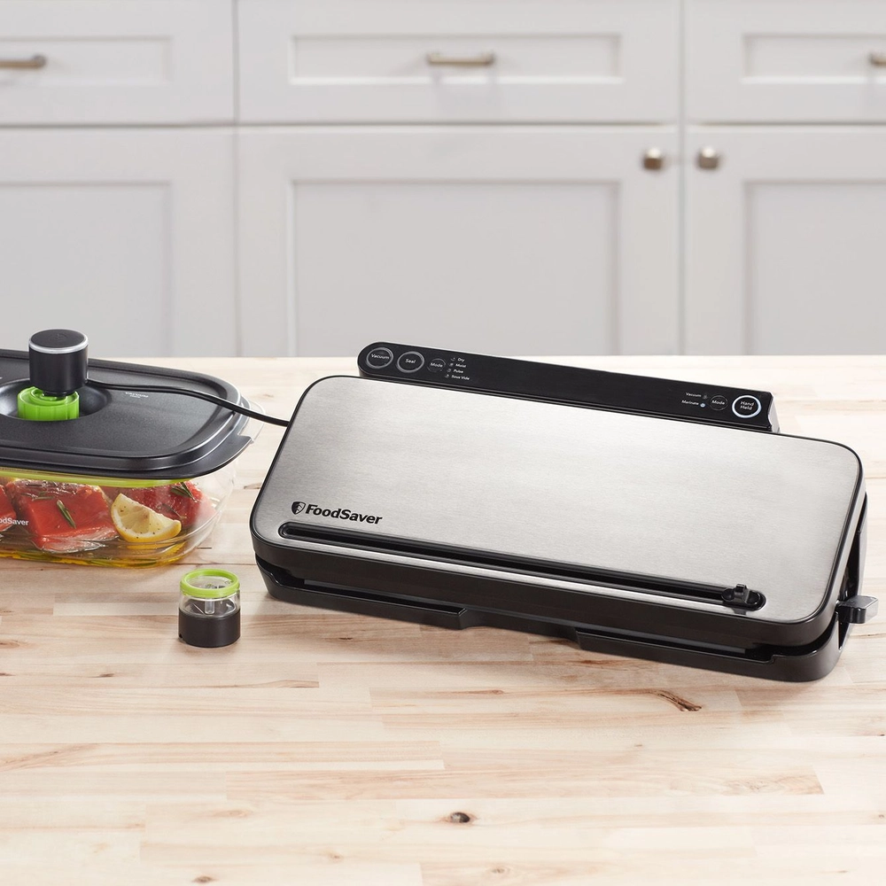 FoodSaver VS3198 Controlled Multi Seal Vacuum Sealer FoodSaver VS3198 Controlled Multi Seal Vacuum Sealer