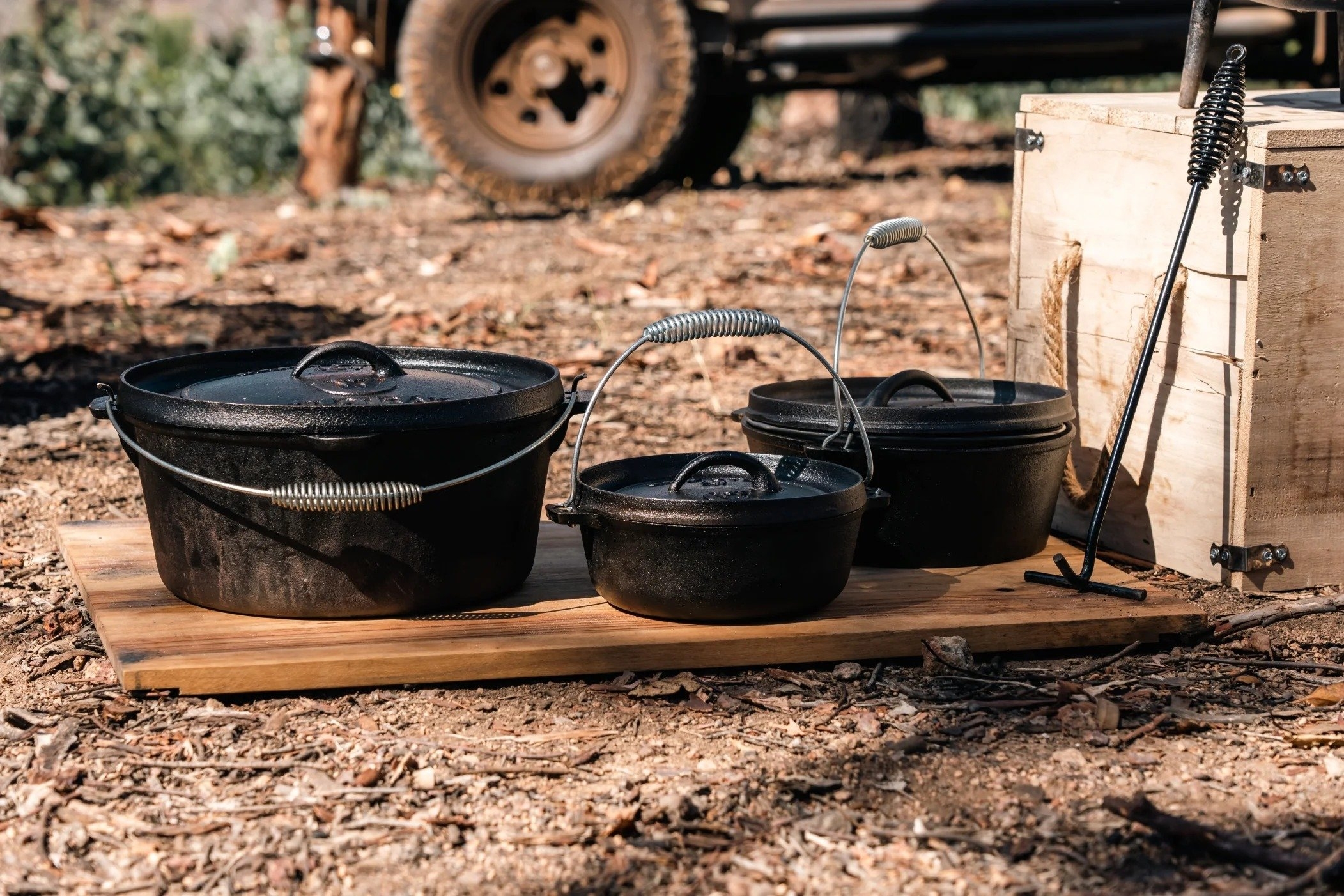 Wildtrak Pre-Seasoned Cast Iron Camp Oven