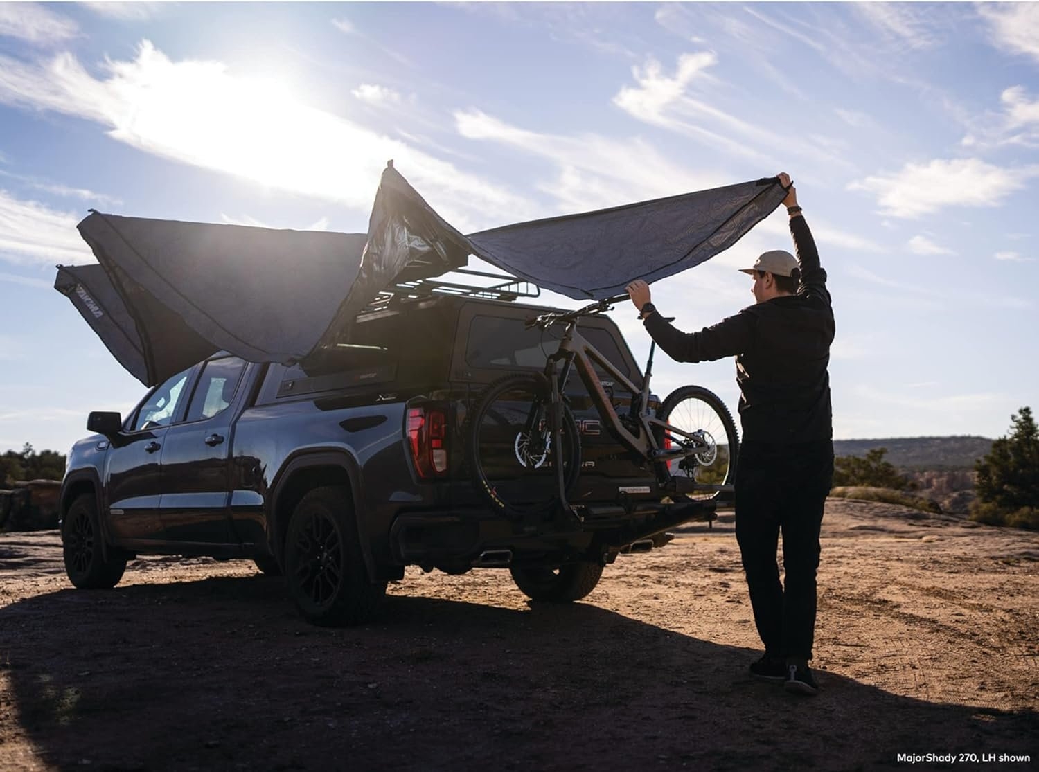 Yakima MajorShady 270 Degree Freestanding Roof Mounted Awning (Left Side)