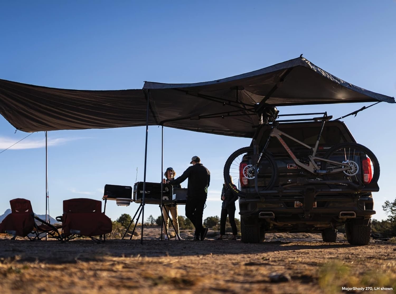 Yakima MajorShady 270 Degree Freestanding Roof Mounted Awning (Left Side)