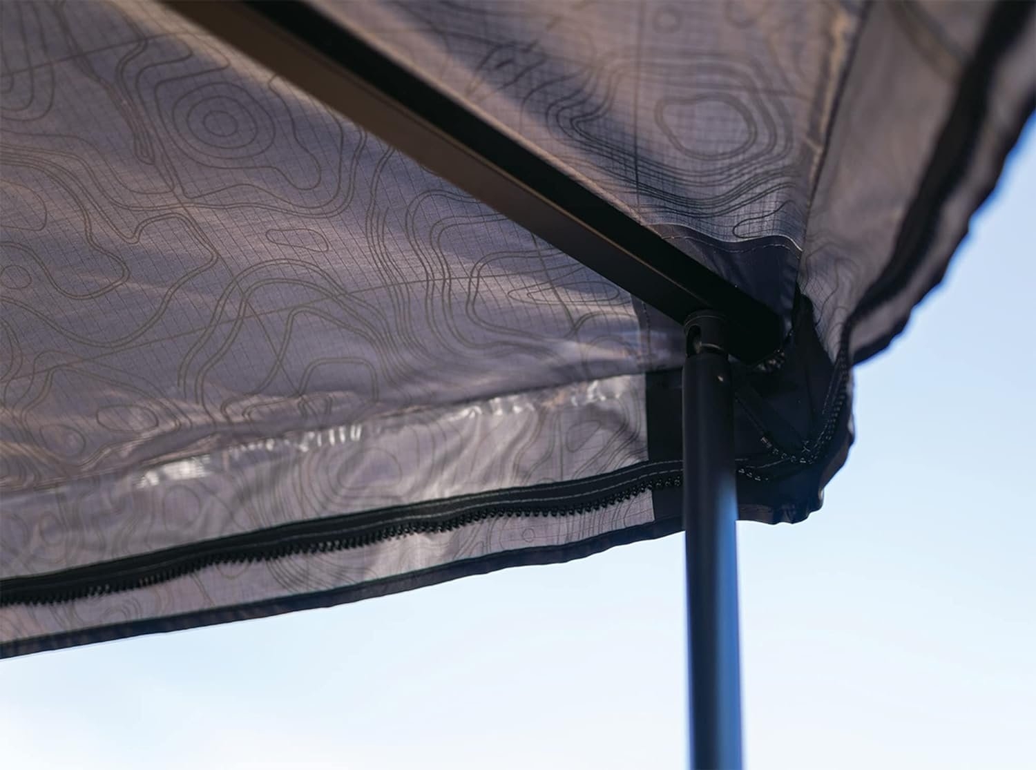 Yakima MajorShady 270 Degree Freestanding Roof Mounted Awning (Left Side)